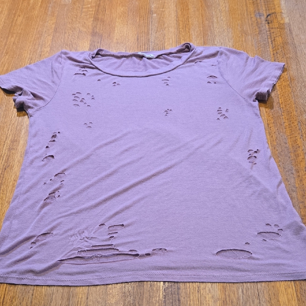 Duets Women Small Mauve Distressed Short Sleeve‎ Round Crew Neck Shirt